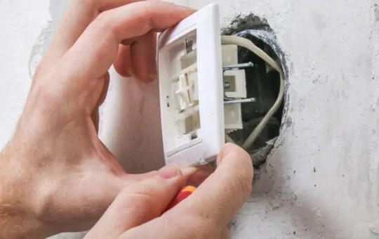 Priz Tesisatı Döşeme