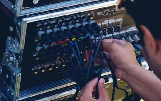 Ses Sistemi Kablosu Döşeme ve Kurulumu